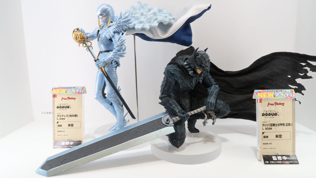 「ベルセルク」のグリフィスとガッツのL sizeフィギュア