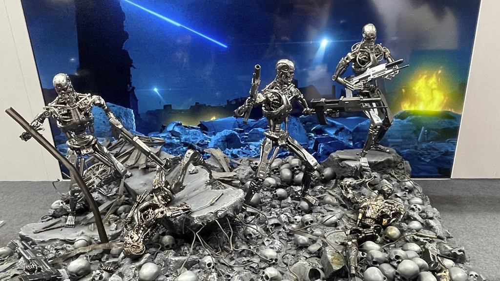 BUILD ART MASTERLINEシリーズより『ターミネーター2』のT-800スケルトンのアップデート後のサンプル展示