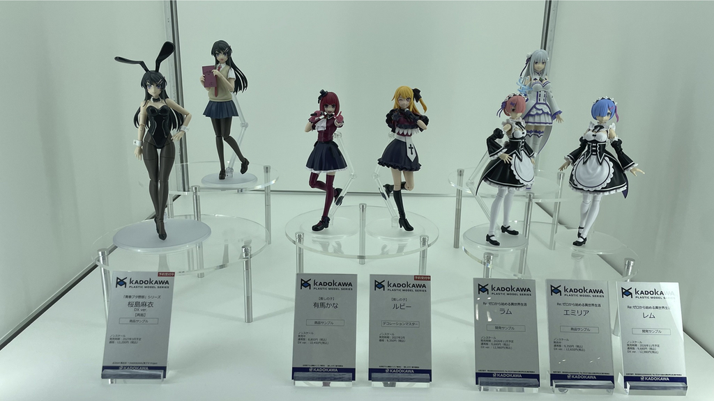 『Re:ゼロから始める異世界生活』、『推しの子』、『青春ブタ野郎』シリーズのプラモデル展示画像