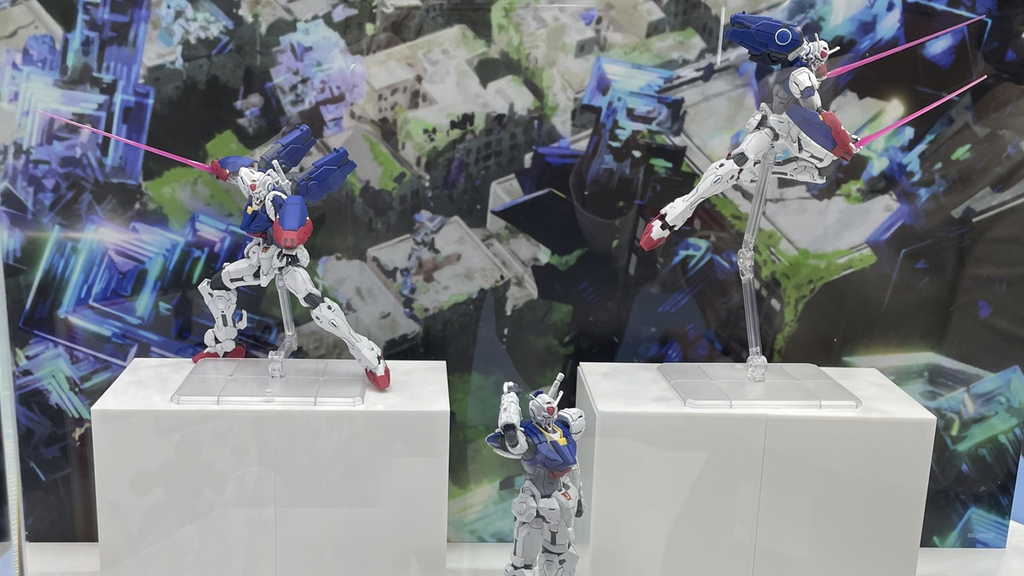 アニメ『機動戦士ガンダムRG アレックスゼロ』よりガンダムZEROのHG1/144スケールのプラモデル画像